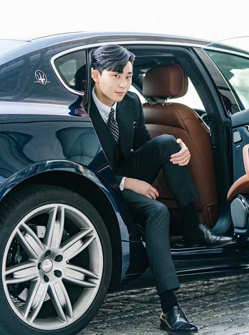 A picture of Park Seo-joon.